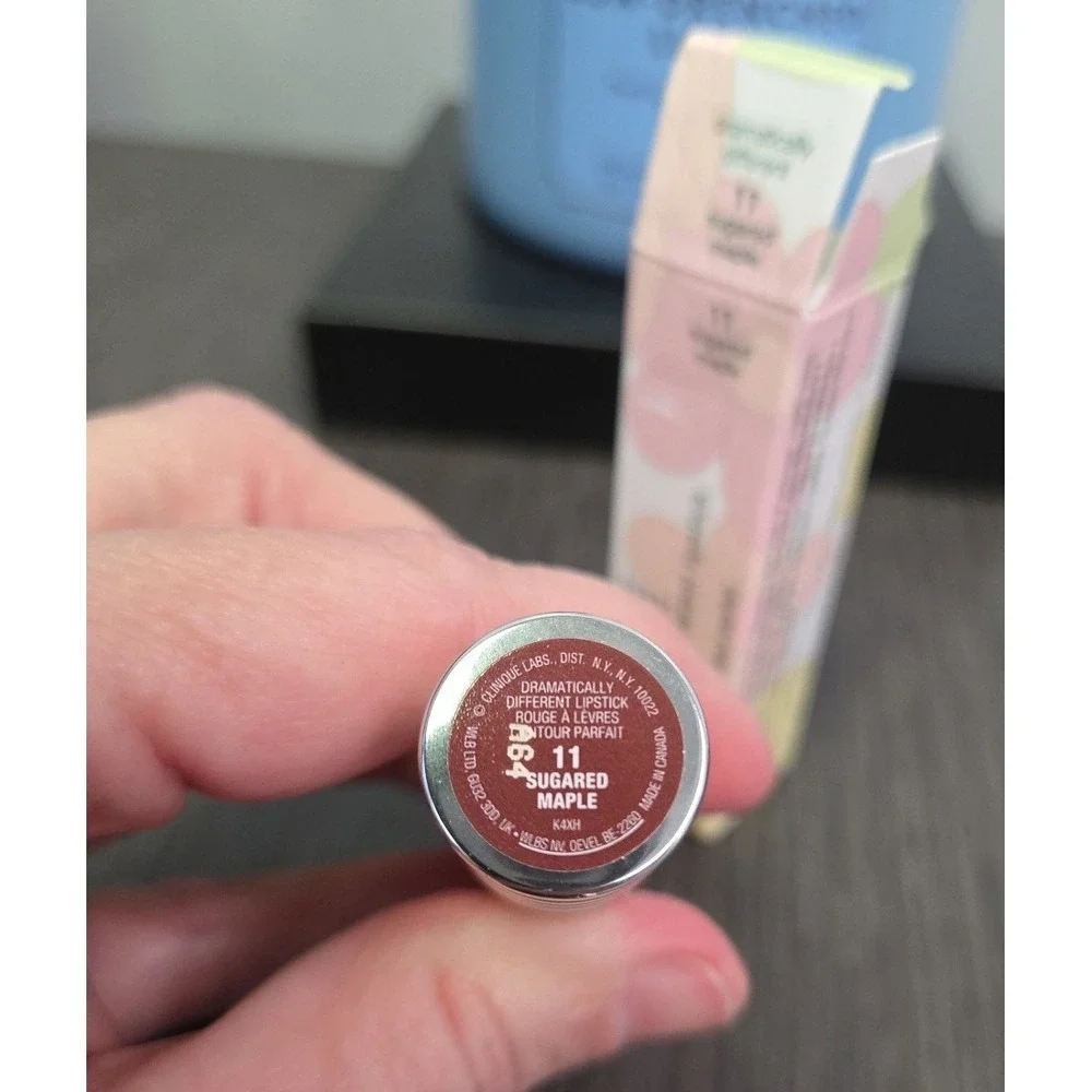 Clinique Dramatically Different Lipstick Shaping‎ Lip Colour - 11 Sugared Maple
